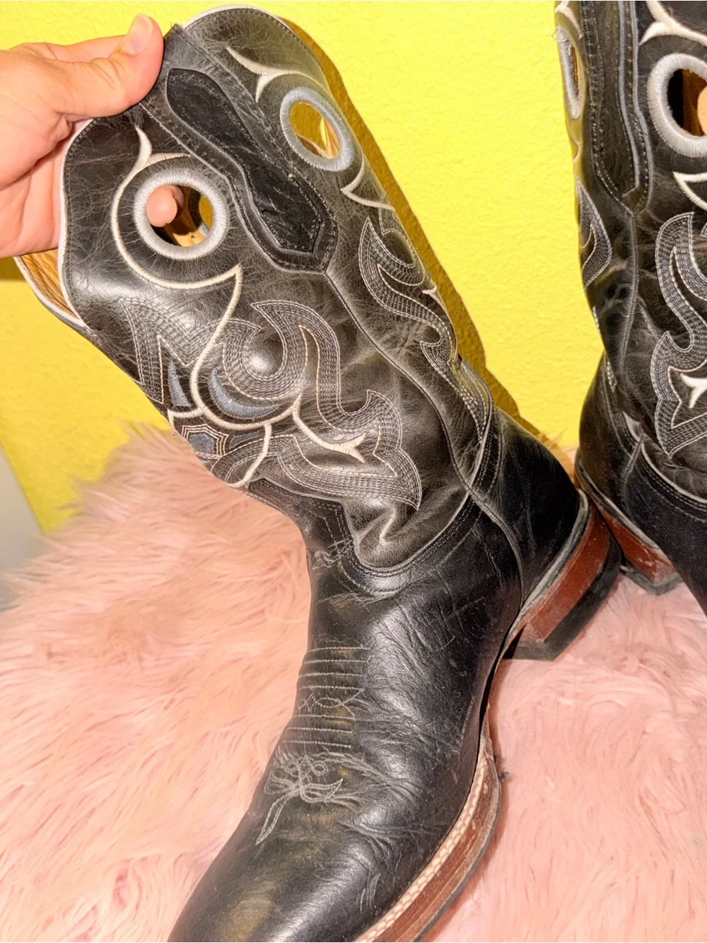 Men's Black Embroidered Western Boots